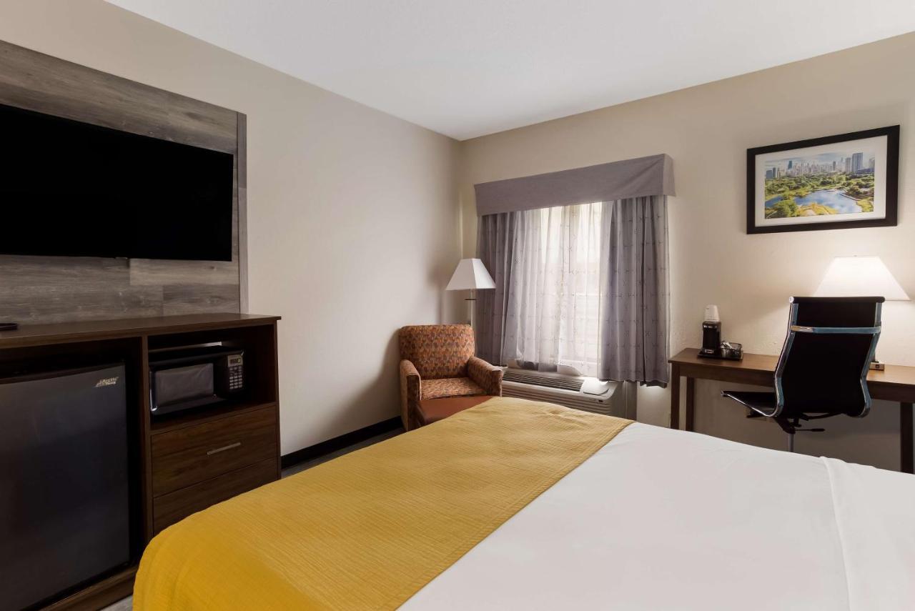 Best Western Crossroads Inn Schererville Bagian luar foto