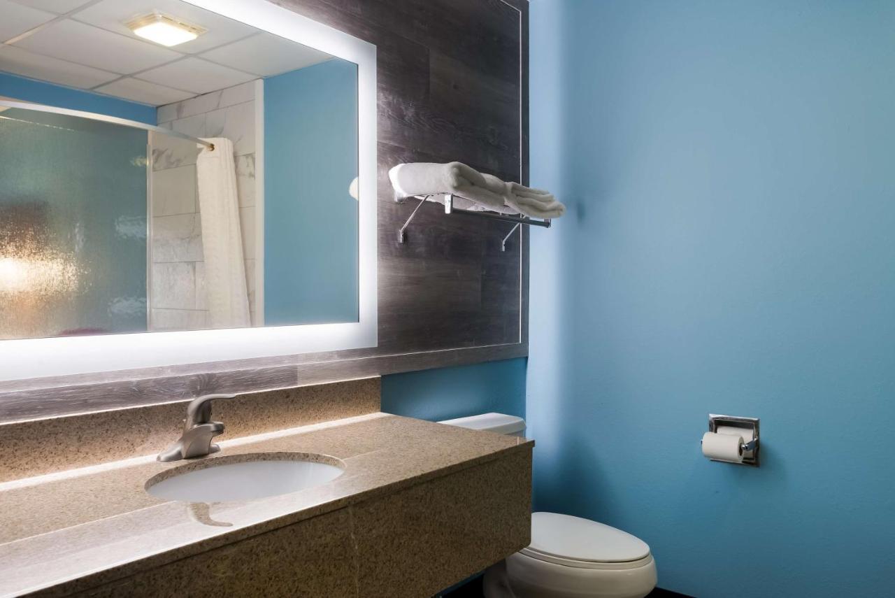 Best Western Crossroads Inn Schererville Bagian luar foto