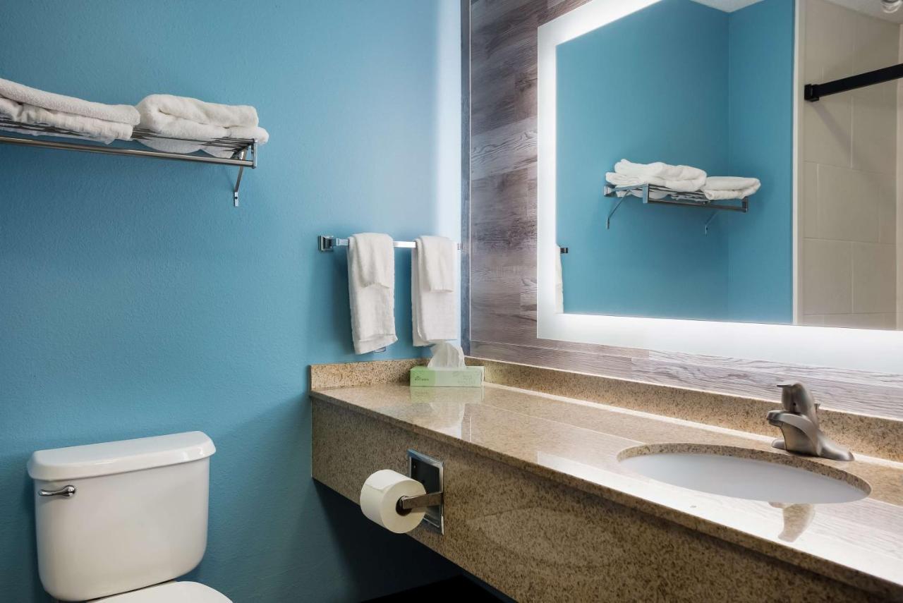 Best Western Crossroads Inn Schererville Bagian luar foto