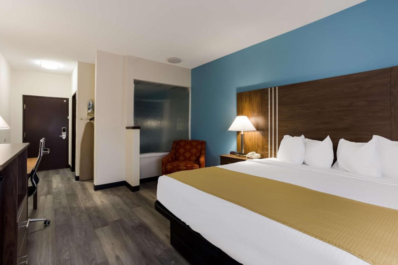 Best Western Crossroads Inn Schererville Bagian luar foto