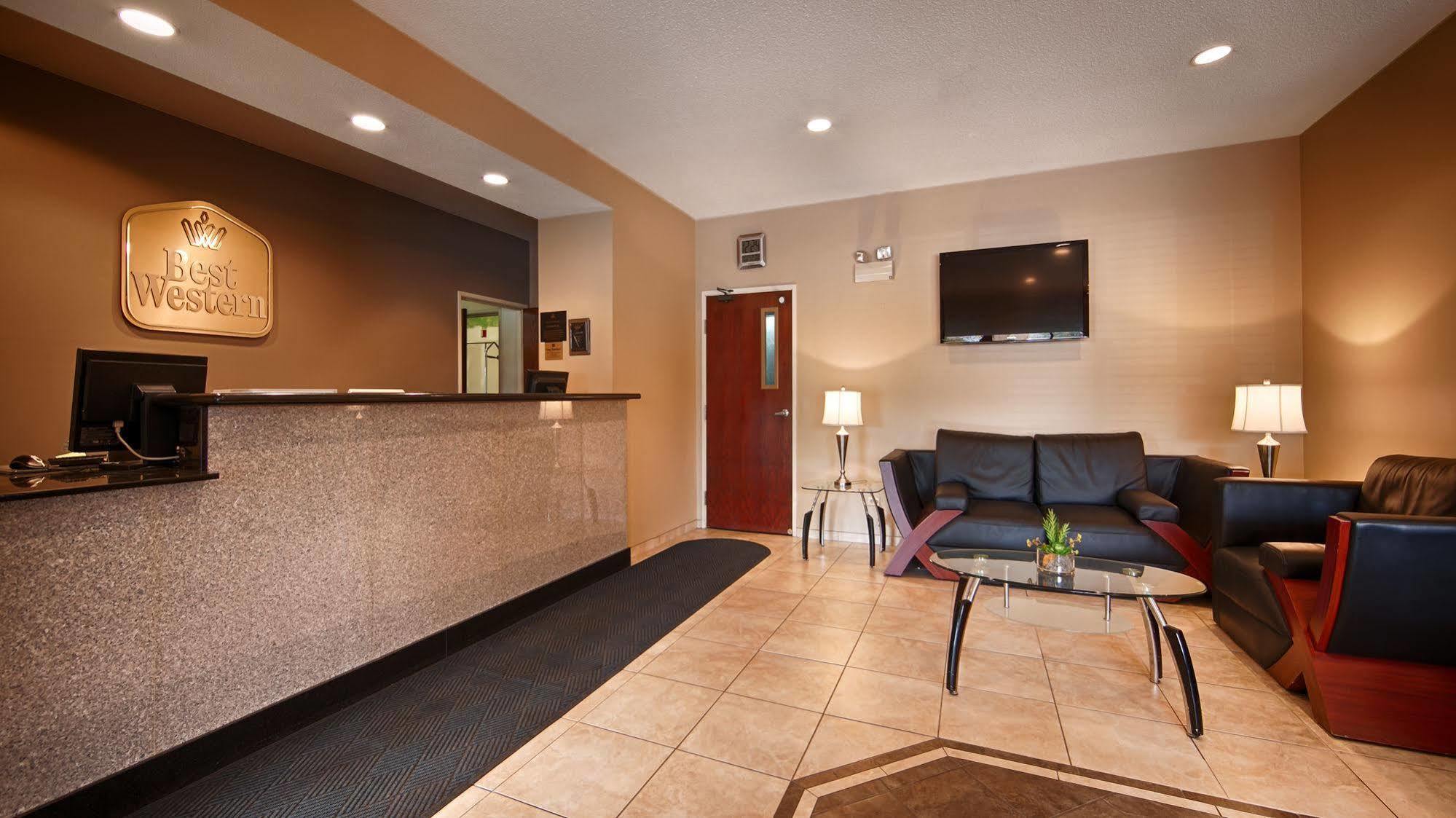 Best Western Crossroads Inn Schererville Bagian luar foto